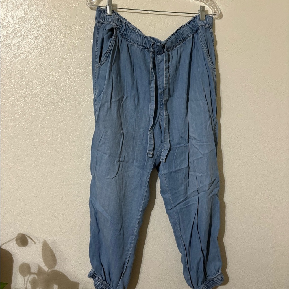 Knox Rose Chambray Blue Joggers